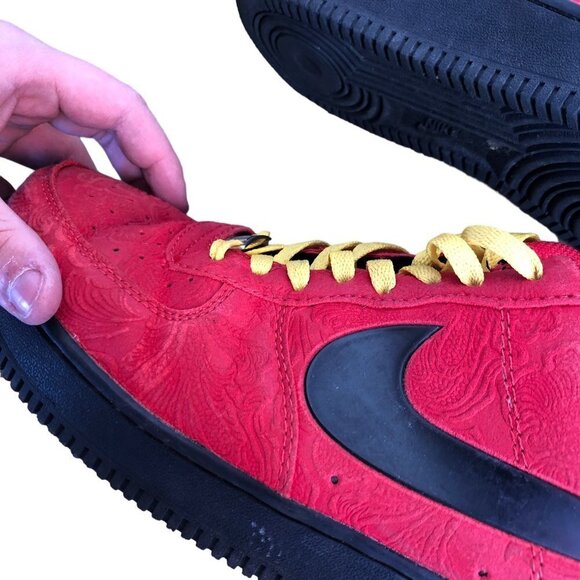 Rare 2014 Nike Air Force 1 Low Red Paisley Size 11 - Picture 5 of 13